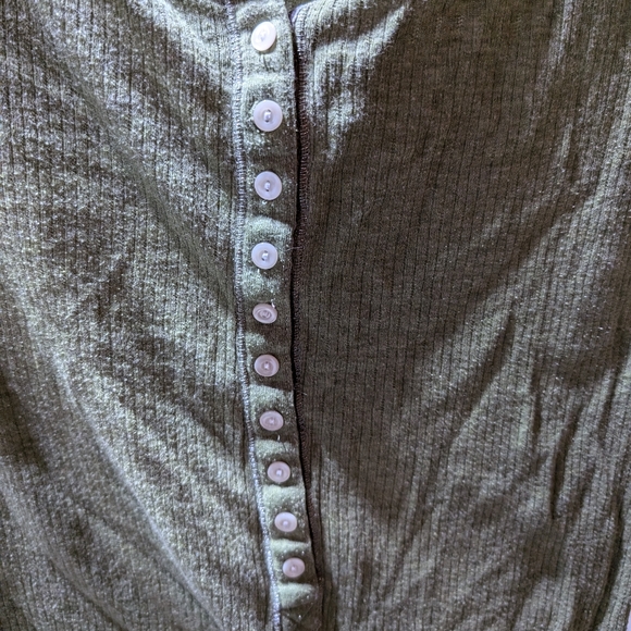 Ribbed Long Sleeve Shirt - Picture 2 of 4